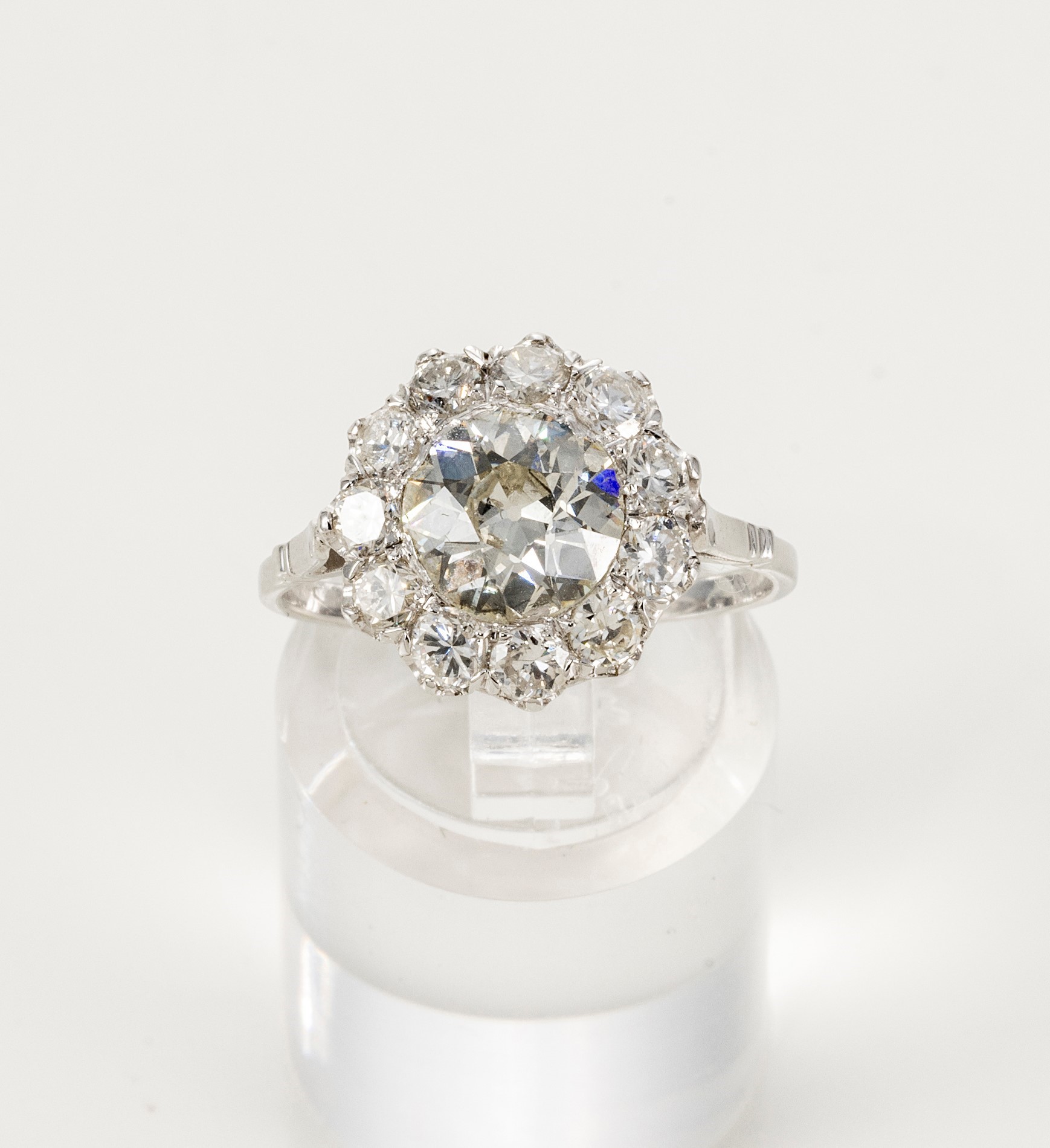 Anello in Oro Bianco e Diamanti