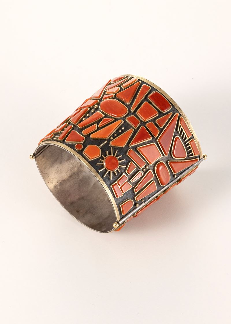 Marogna Alghero, bracciale a fascia rigida in argento e corallo, anni Settanta-Ottanta