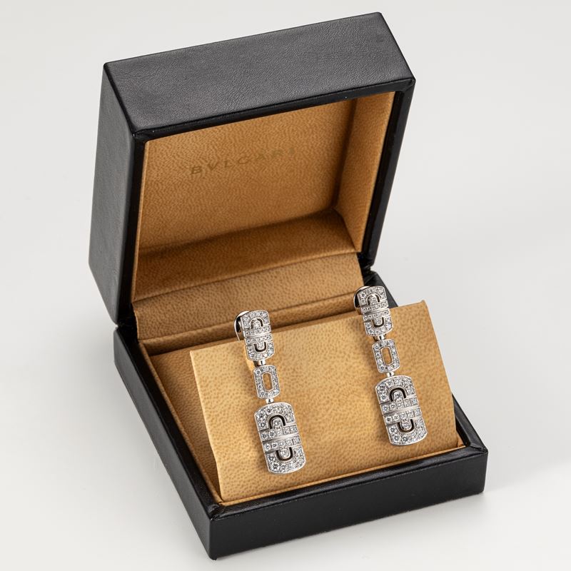 Bulgari orecchini 'Parentesi' in oro bianco e diamanti