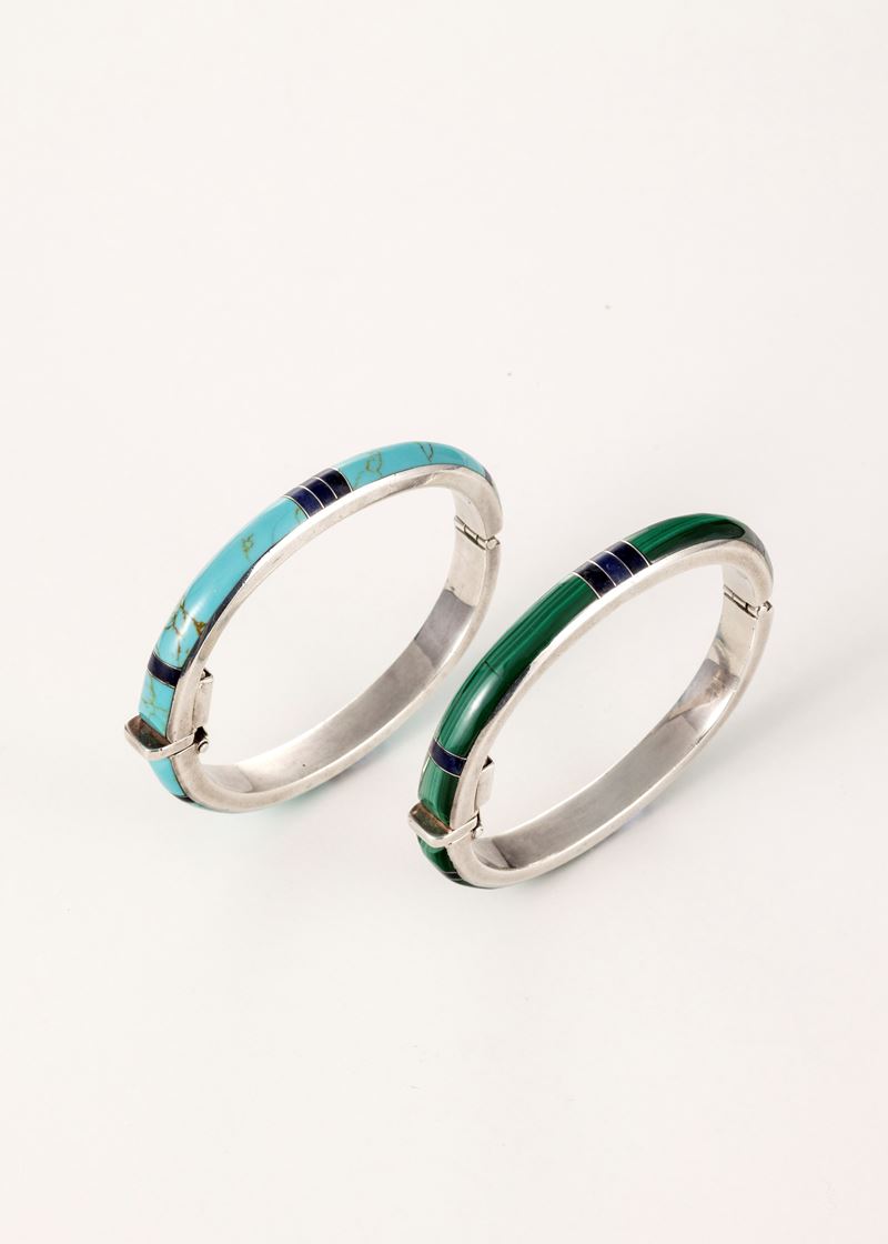 Due Bracciali a Fascia Rigida in Argento Sterling