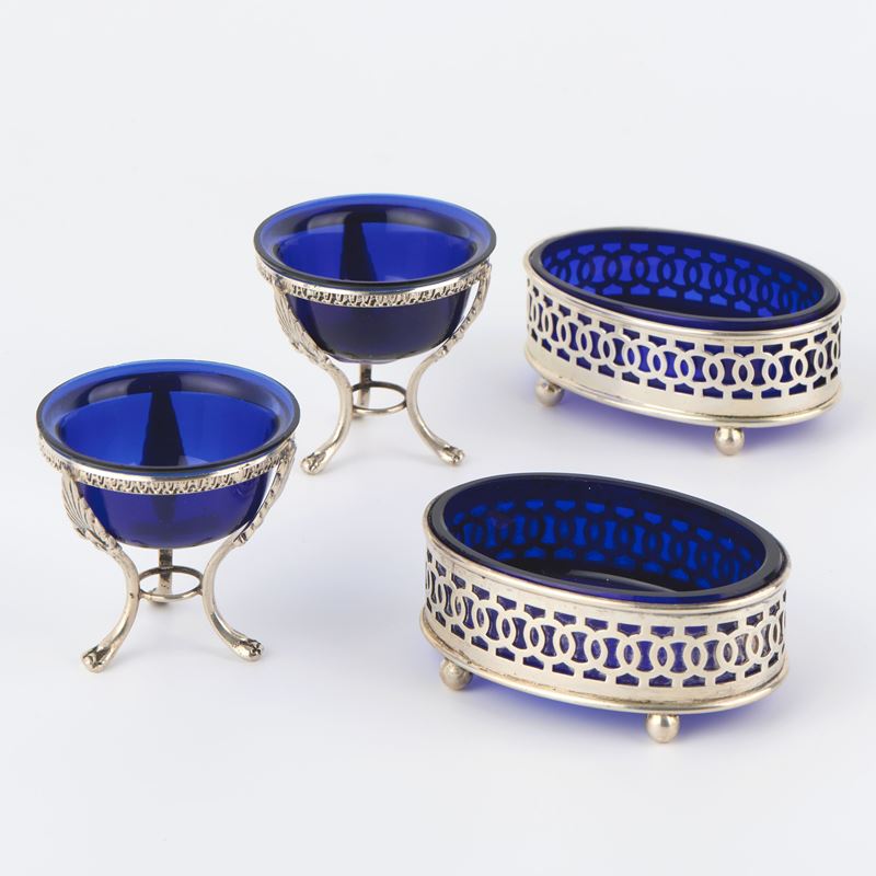 Due coppie di salsiere in argento