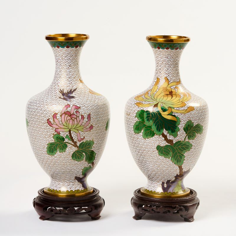 Coppia di vasi cloisonné