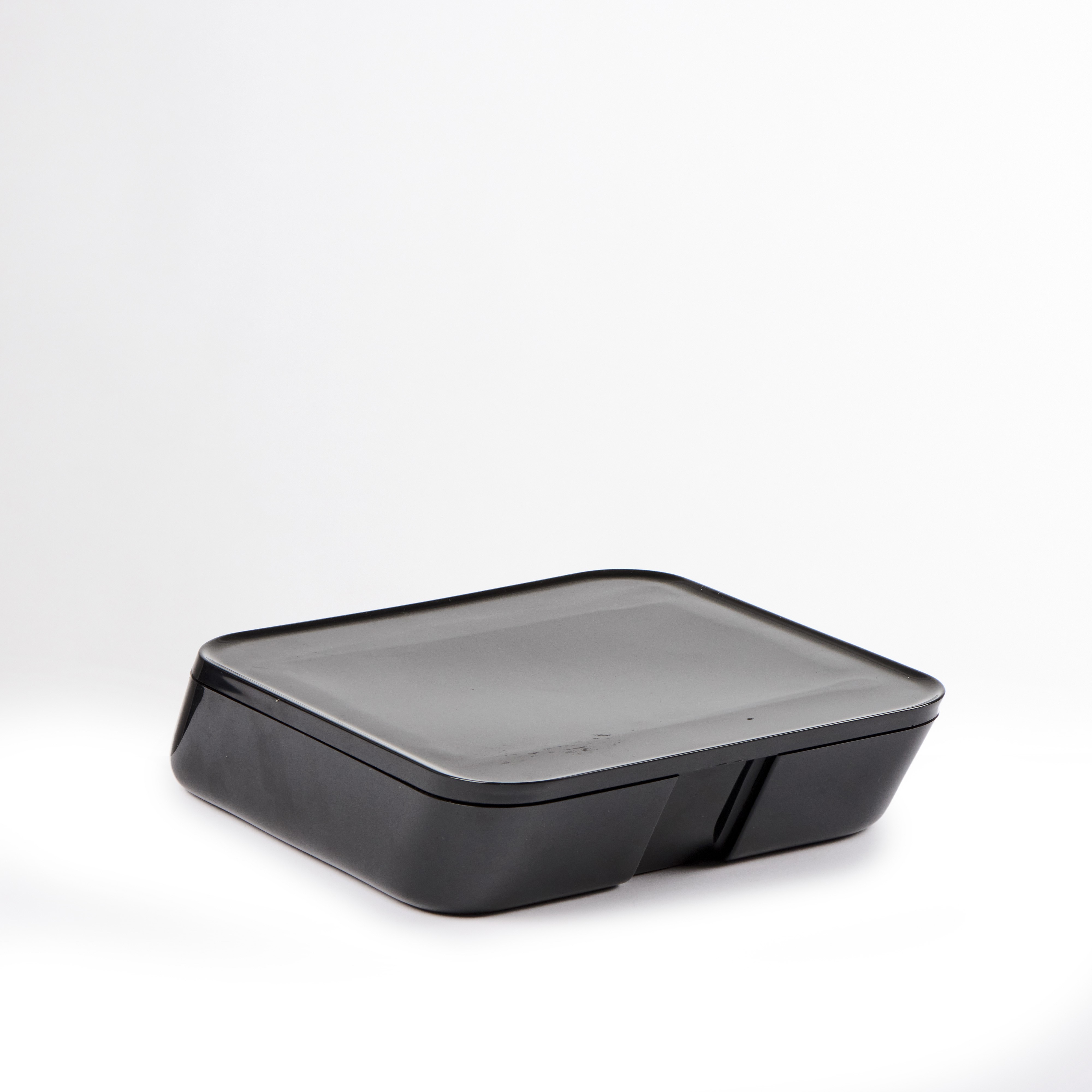 Beauty-case in plastica nera e specchio