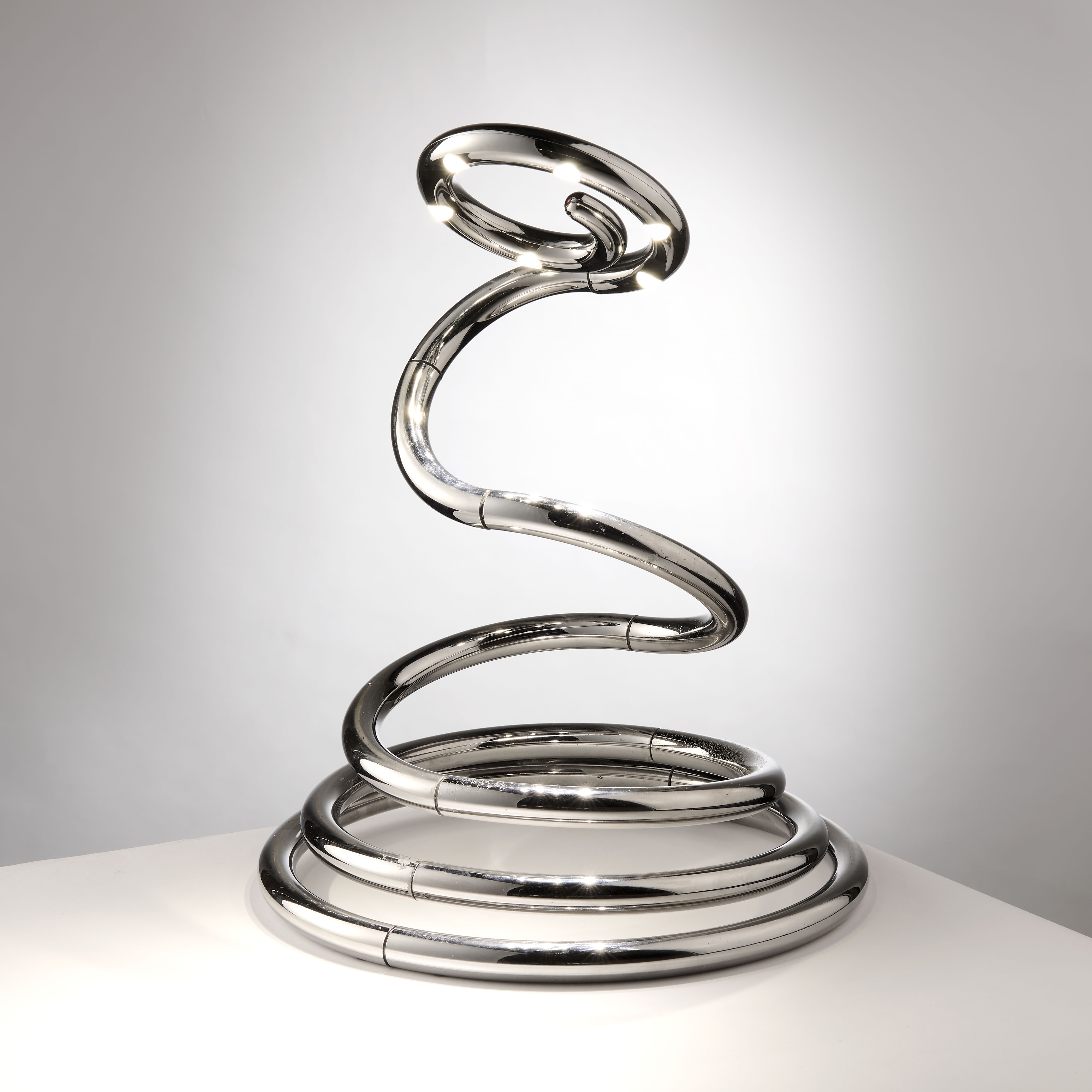 Lampada da tavolo snodabile “Pizzakobra”