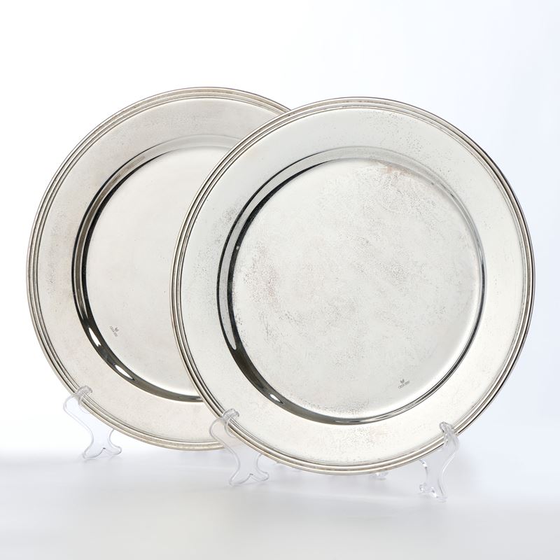 Cesa dodici sottopiatti rotondi in metallo argentato
