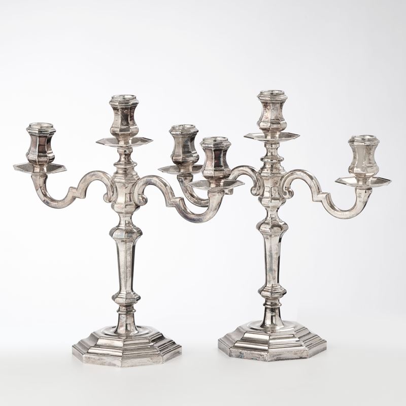 Greggio coppia di candelabri a tre luci in argento sterling
