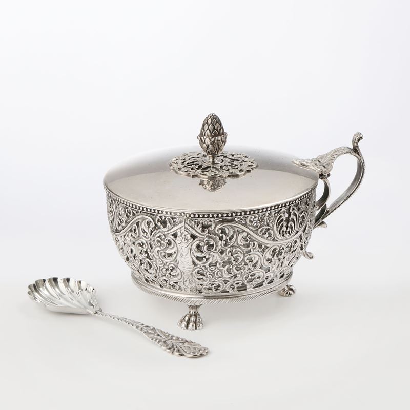 Formaggiera rotonda in argento