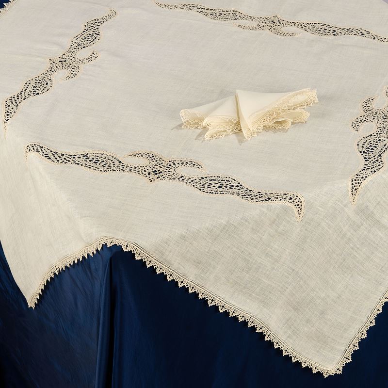 Tovaglia quadrata e dodici tovaglioli in bisso di lino écru