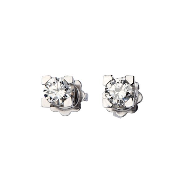 Orecchini punto luce in oro bianco e diamanti  - Auction Jewels - Casa d'aste Farsettiarte