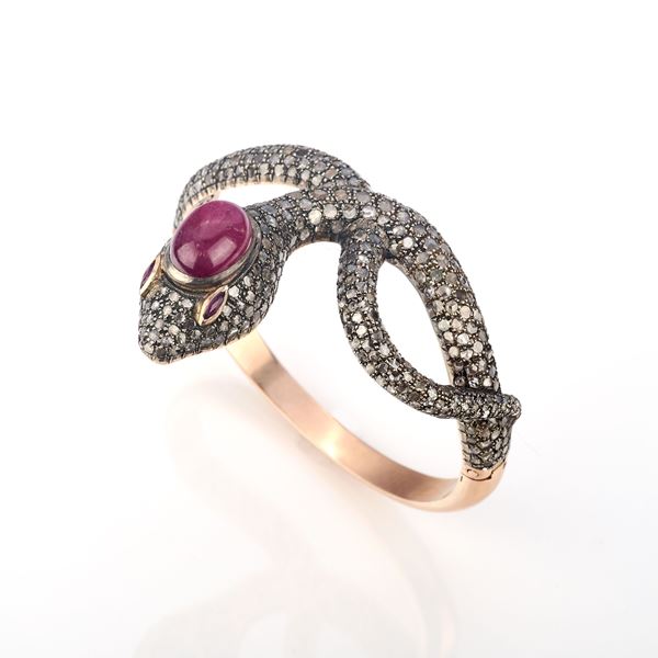 Bracciale a serpente in oro giallo e argento con diamanti e rubini