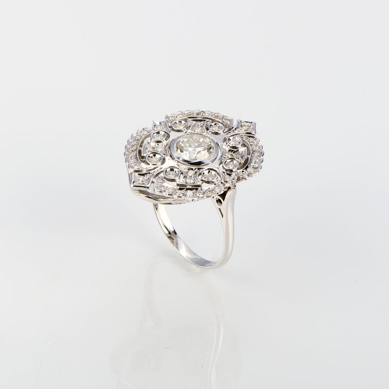 Anello in oro bianco e diamanti