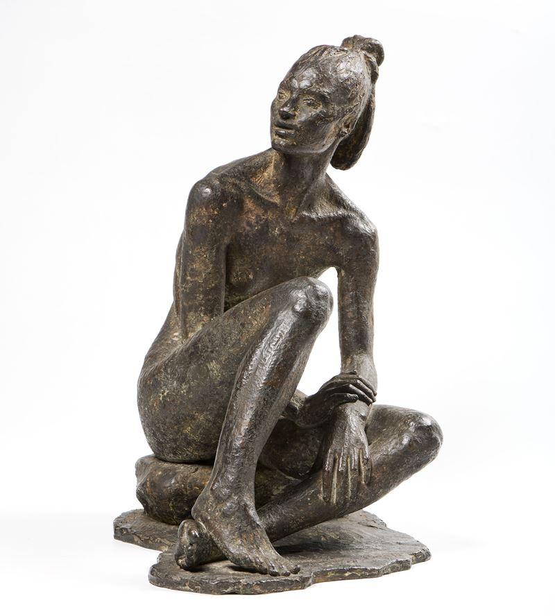 Adriano Alloati - Ragazza in ascolto, scultura in bronzo (1947)