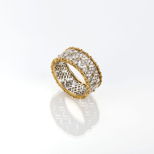 Buccellati anello a fascia traforata in oro giallo e bianco con diamanti