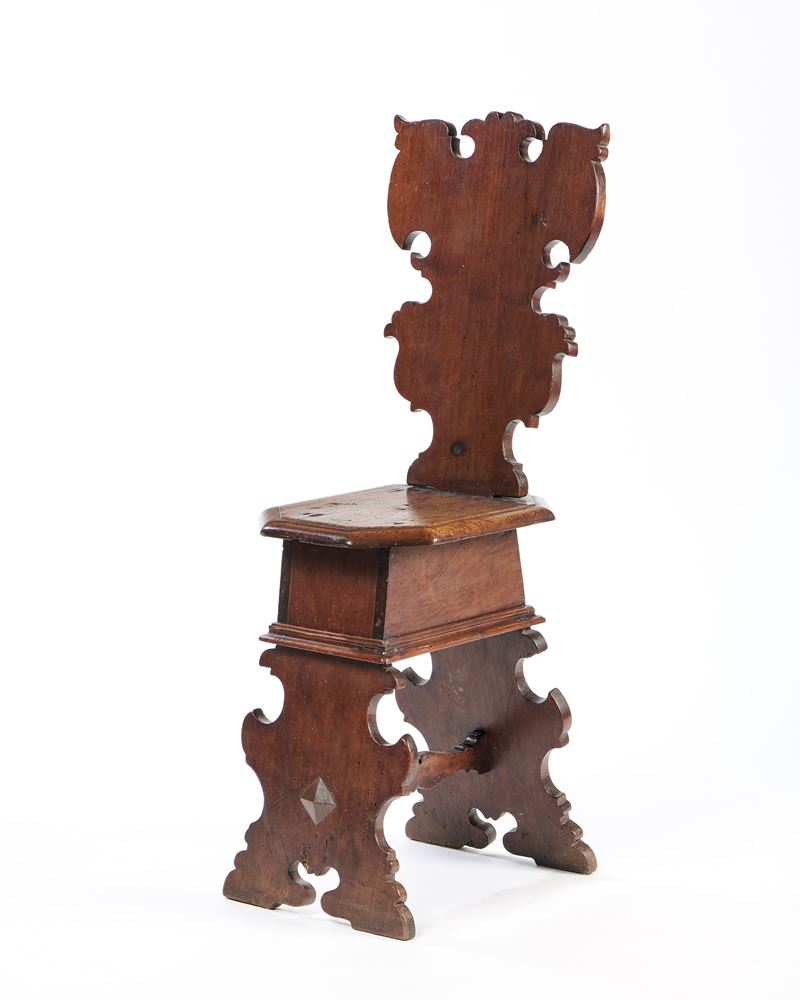 Panchetto in legno di noce