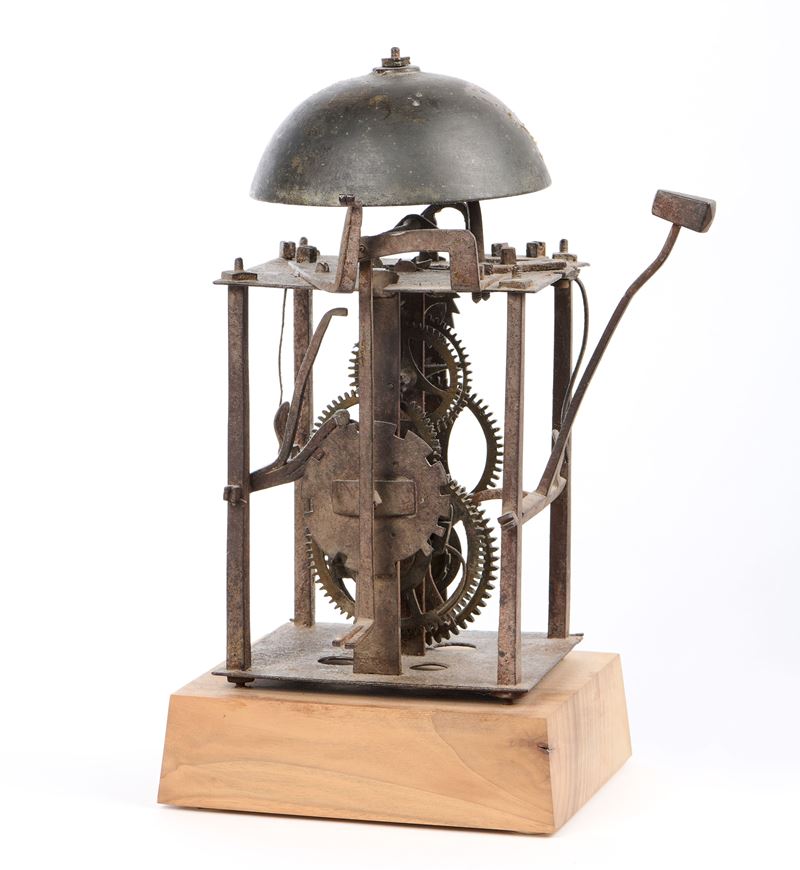 Orologio a campana in ferro
