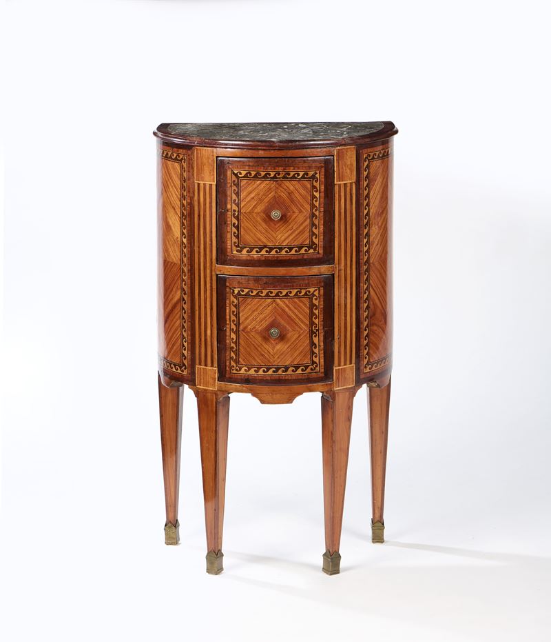 Comodino a mezzaluna listrato in legno di noce, palissandro e legno chiaro