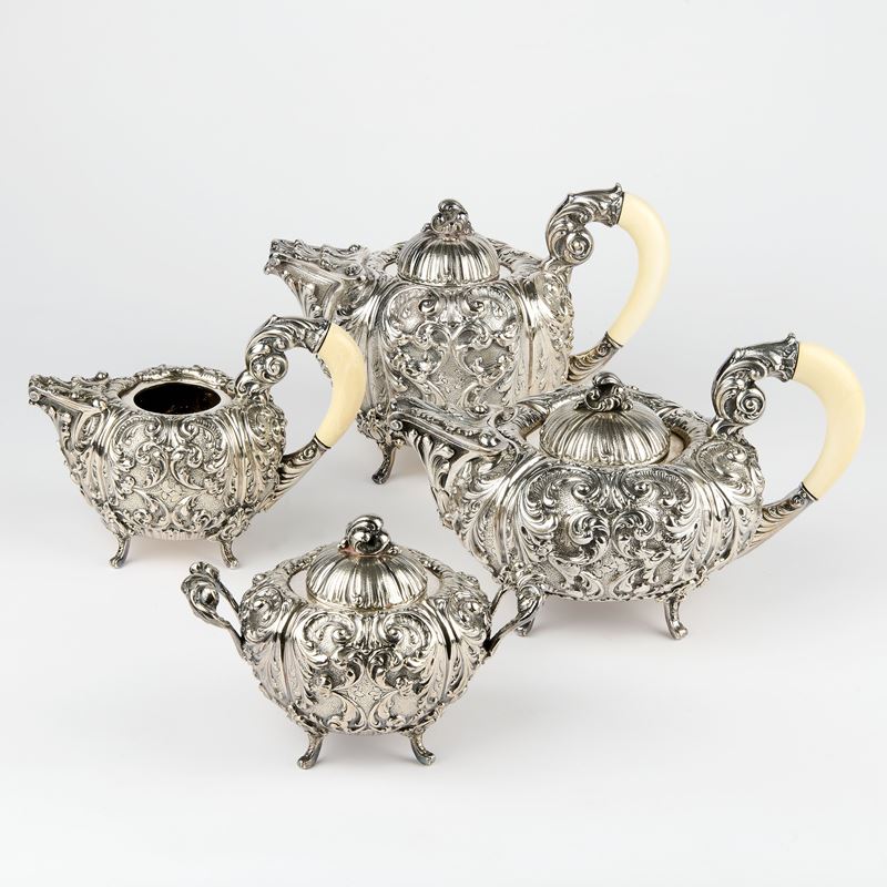 Servizio da tè e caffè in argento