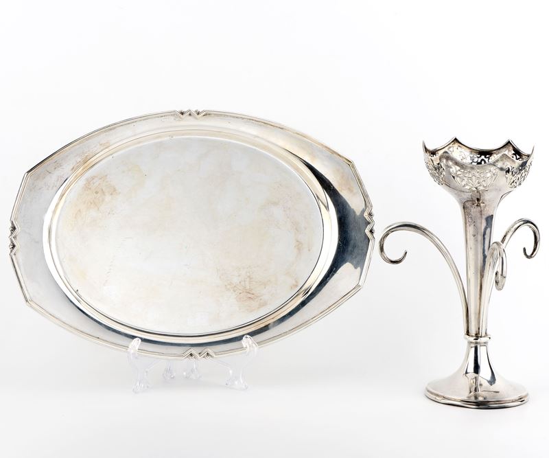 Vassoio e portafiori in argento