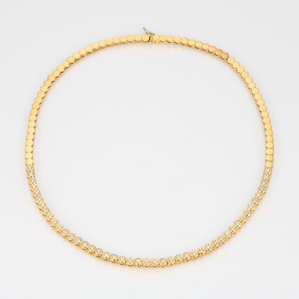 Collana girocollo a maglie esagonali in oro giallo e diamanti