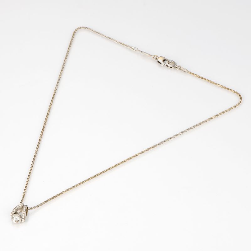 Damiani, sottile collana girocollo con pendente in oro bianco e diamanti