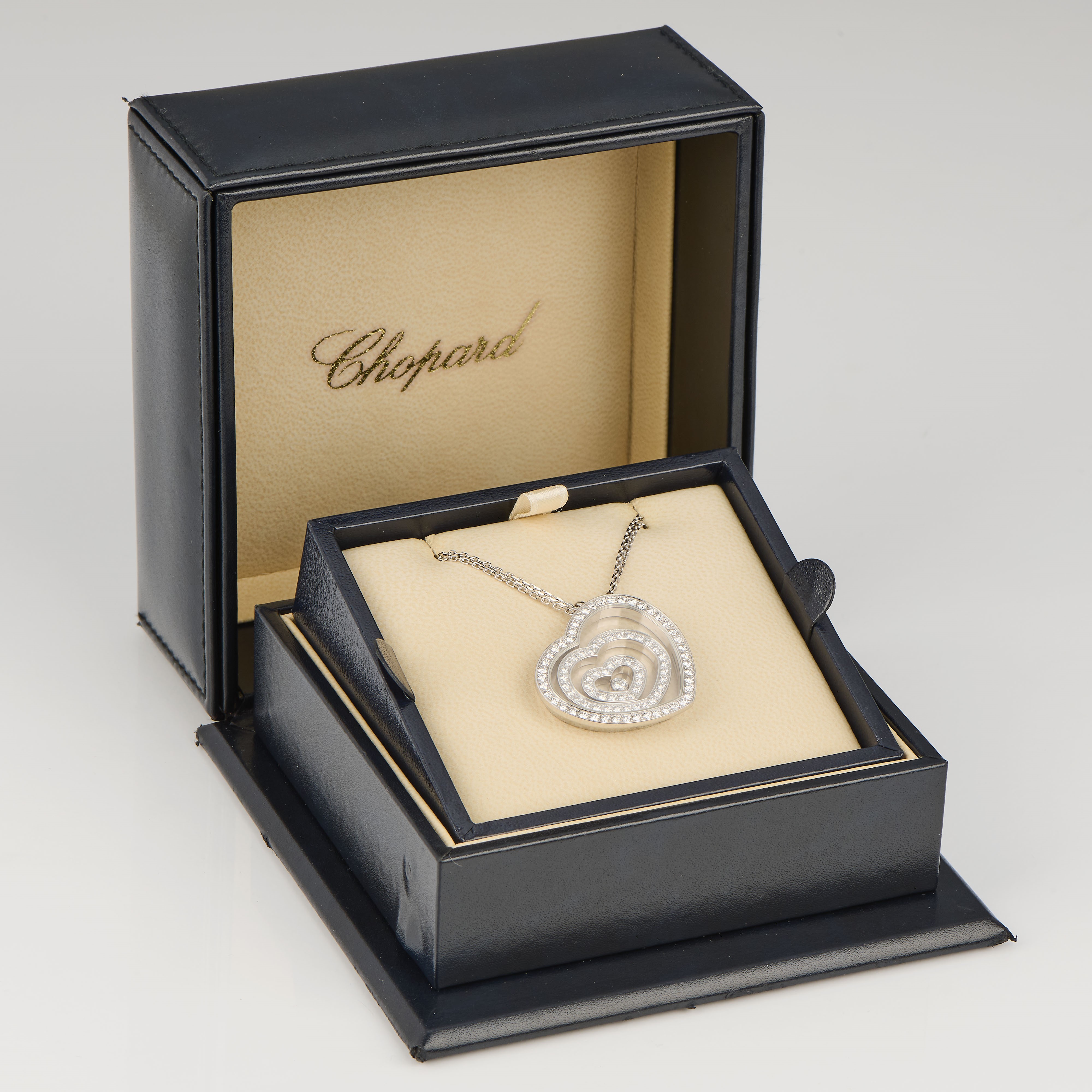 Chopard collana con pendente a forma di cuore Happy Spirit in oro bianco e diamanti