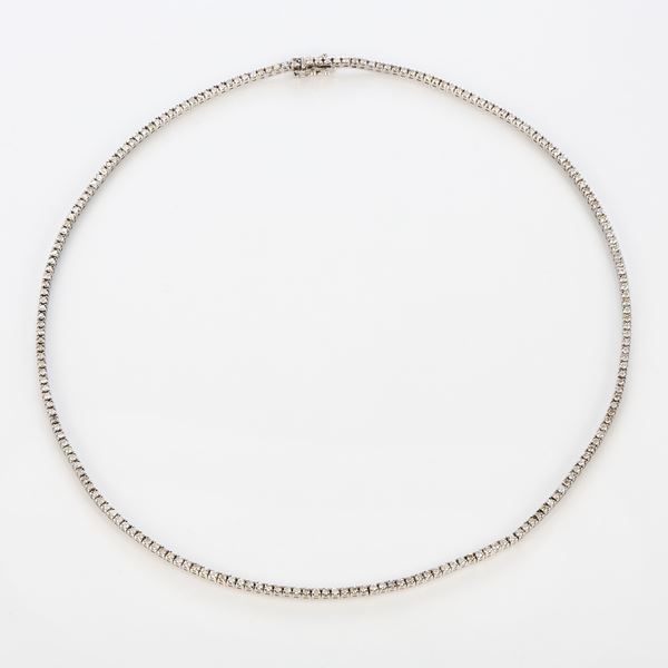 Collana girocollo a maglia in oro bianco e diamanti
