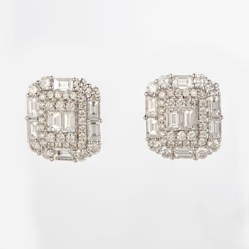 Orecchini esagonali in oro bianco e diamanti