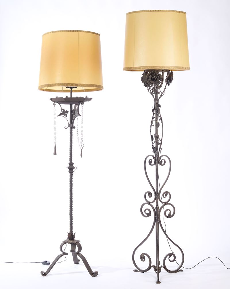 Due antiche piantane in ferro