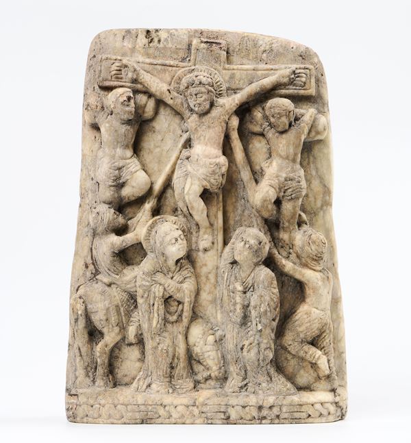 Antico bassorilievo in marmo raffigurante «Crocifissione»  - Asta Mobili e Sculture Antiche - Casa d'aste Farsettiarte