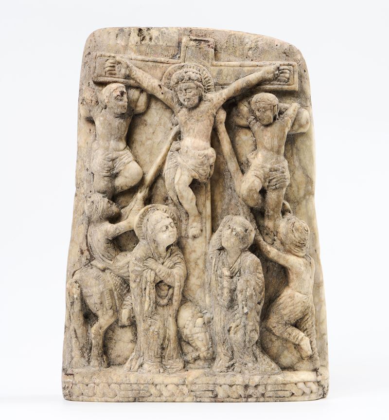 Antico bassorilievo in marmo raffigurante «Crocifissione»