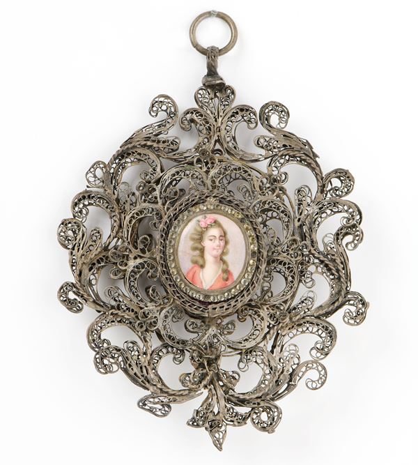 Ignoto fine XVIII secolo : Miniatura raffigurante «Ritratto di giovane dama»  - Smalto - Asta Dipinti Antichi - Casa d'aste Farsettiarte