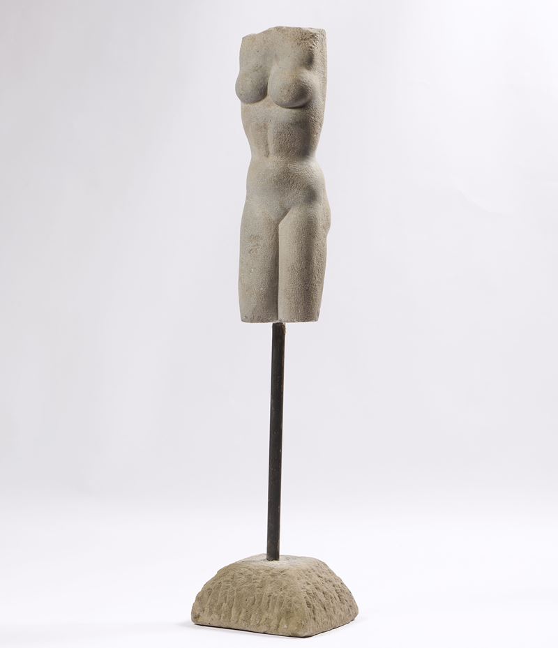 Vitaliano De Angelis - Busto femminile in pietra