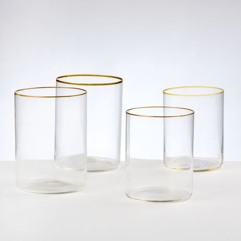 Servizio di bicchieri in vetro, 13 bicchieri da acqua e 13 bicchieri da vino con bordo in oro