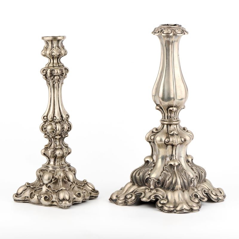 Due candelieri in argento
