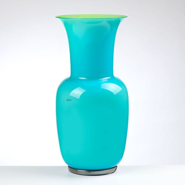 Venini 'Opaline' vaso in vetro celeste, Murano  - Asta L'Arte della Tavola - Casa d'aste Farsettiarte