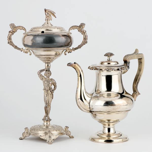 Una caffettiera e coppa  - Auction L'Arte della Tavola - Casa d'aste Farsettiarte