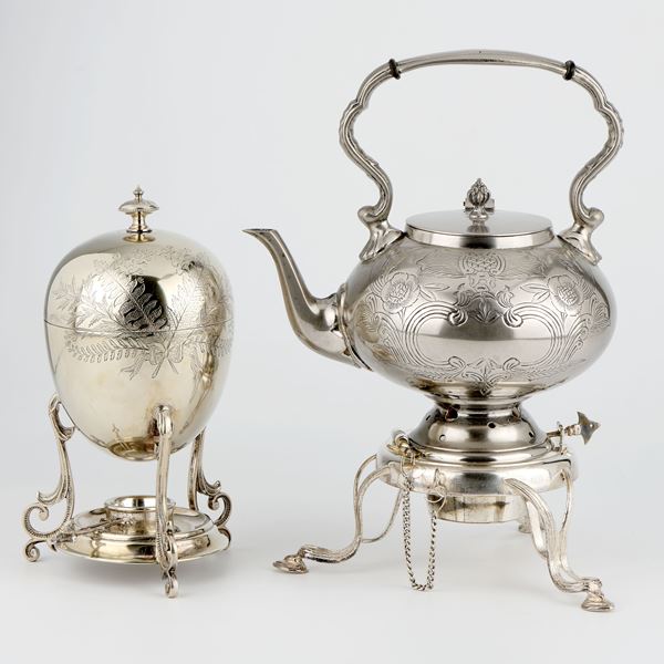 Portauovo e samovar in metallo argentato