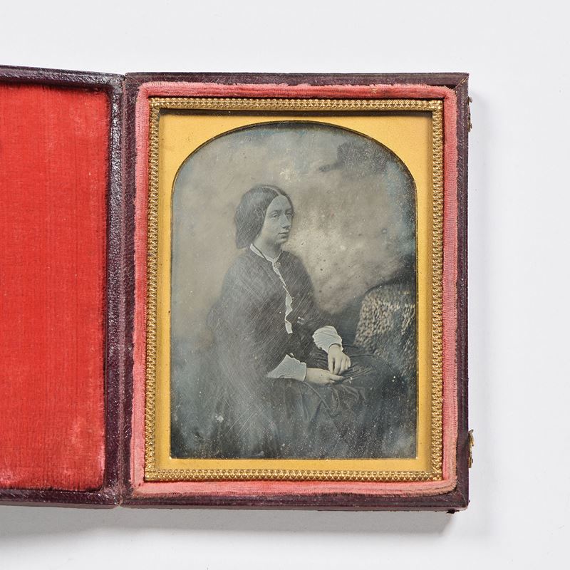 Dagherrotipo raffigurante «Ritratto di donna assisa»