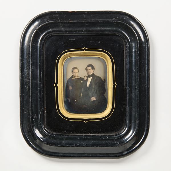 Alphonse Le Blondel : Dagherrotipo raffigurante «Ritratto di padre con figlio»  - Asta Una rara collezione di Dagherrotipi e Album fotografici da viaggio del XIX secolo - Casa d'aste Farsettiarte