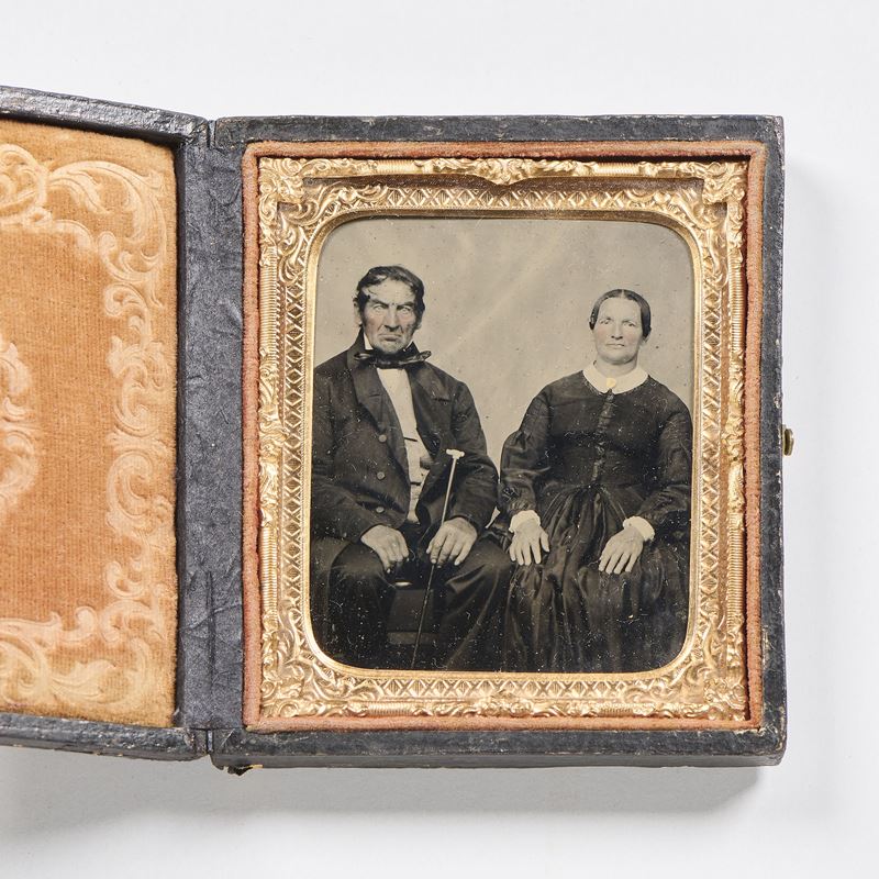 Ambrotipo raffigurante «Ritratto di coppia di sposi»