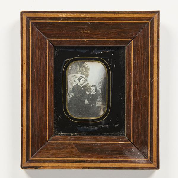 Dagherrotipo raffigurante «Ritratto di madre con figlio»  - Asta Una rara collezione di Dagherrotipi e Album fotografici da viaggio del XIX secolo - Casa d'aste Farsettiarte