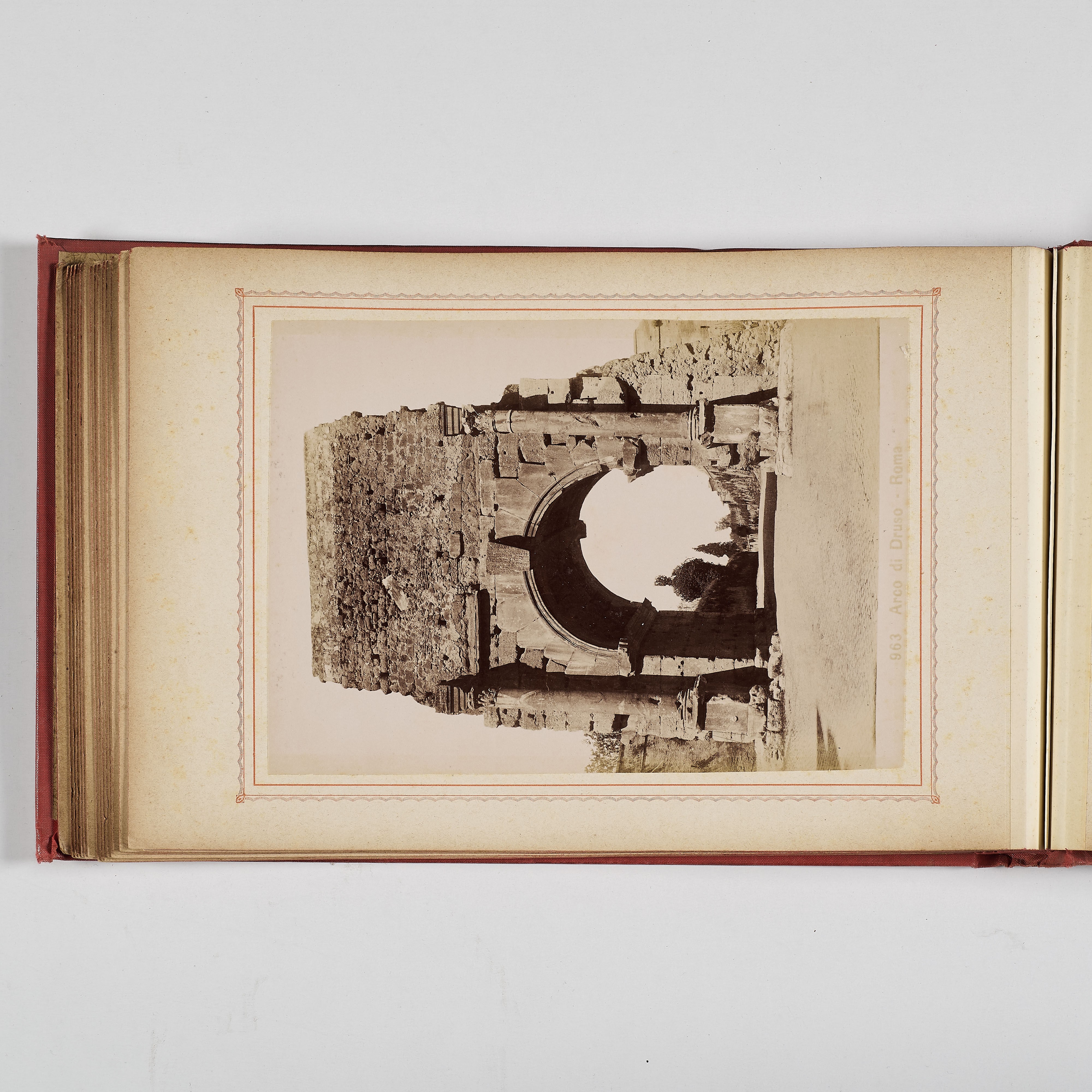 Album medio “Ricordo di Roma”, fine XIX secolo