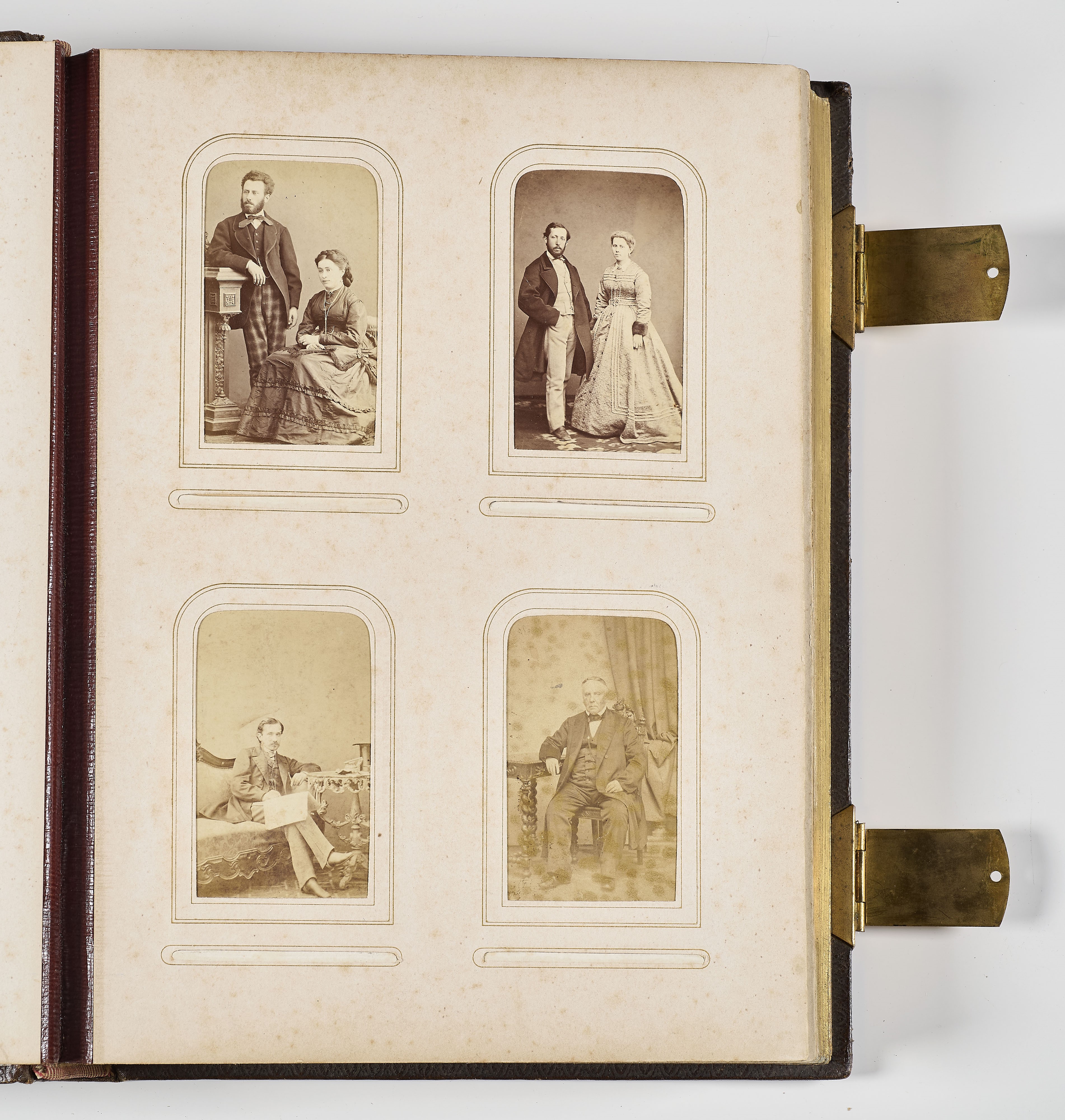 Album di carte de visite e carte cabinet, 1860-70 ca.