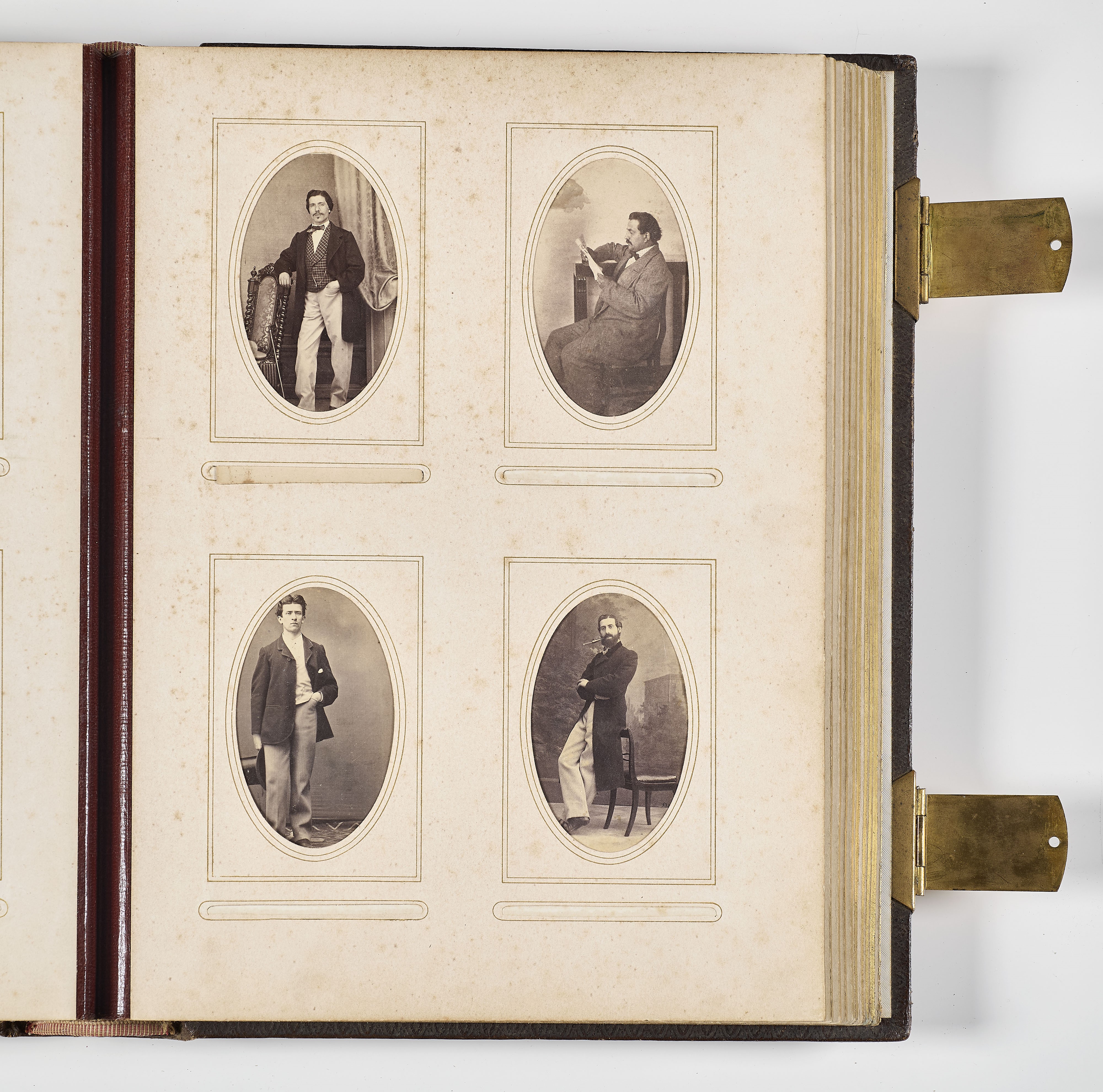 Album di carte de visite e carte cabinet, 1860-70 ca.