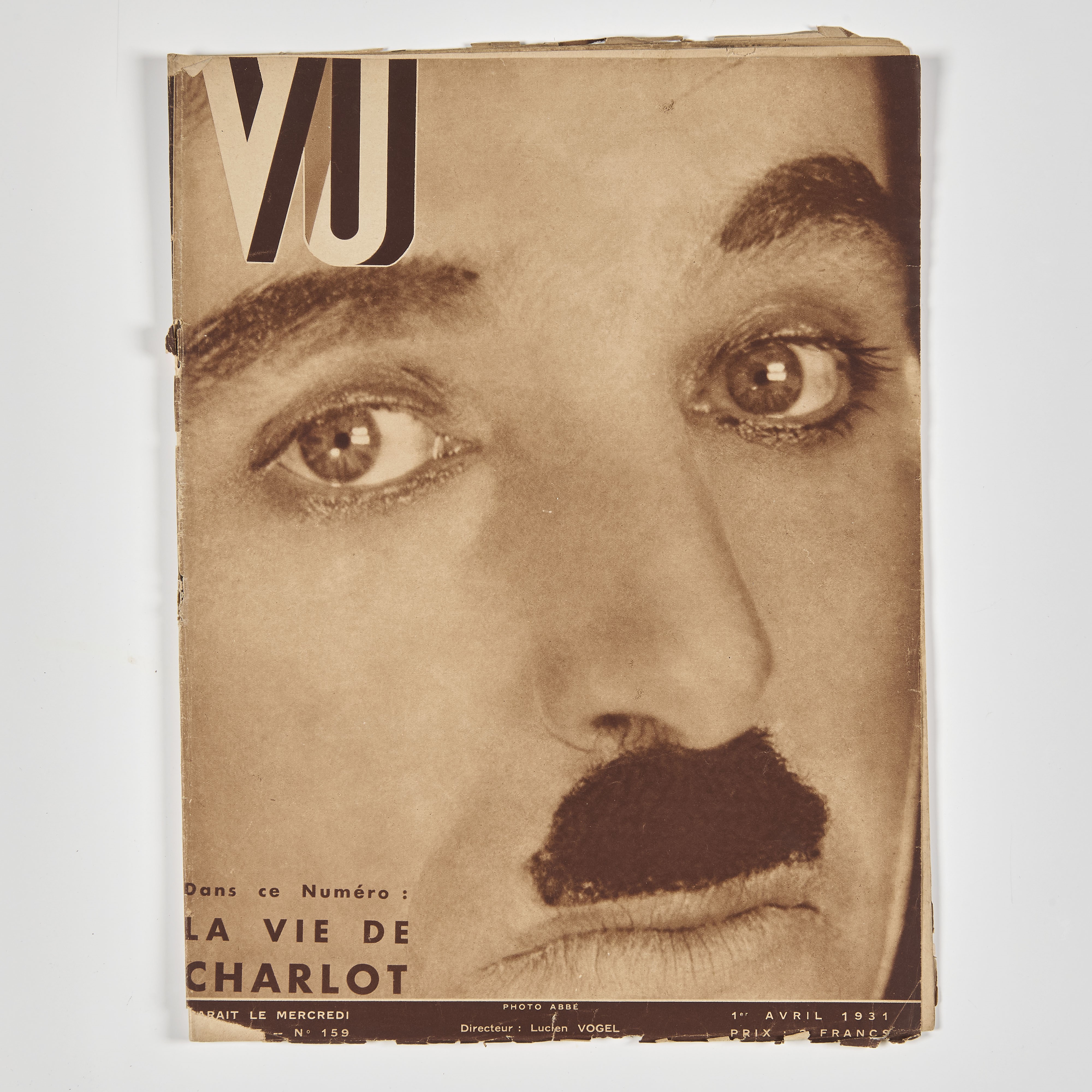 Collezione di 62 fascicoli della rivista 'VU. Journal de la semaine', 1928-31