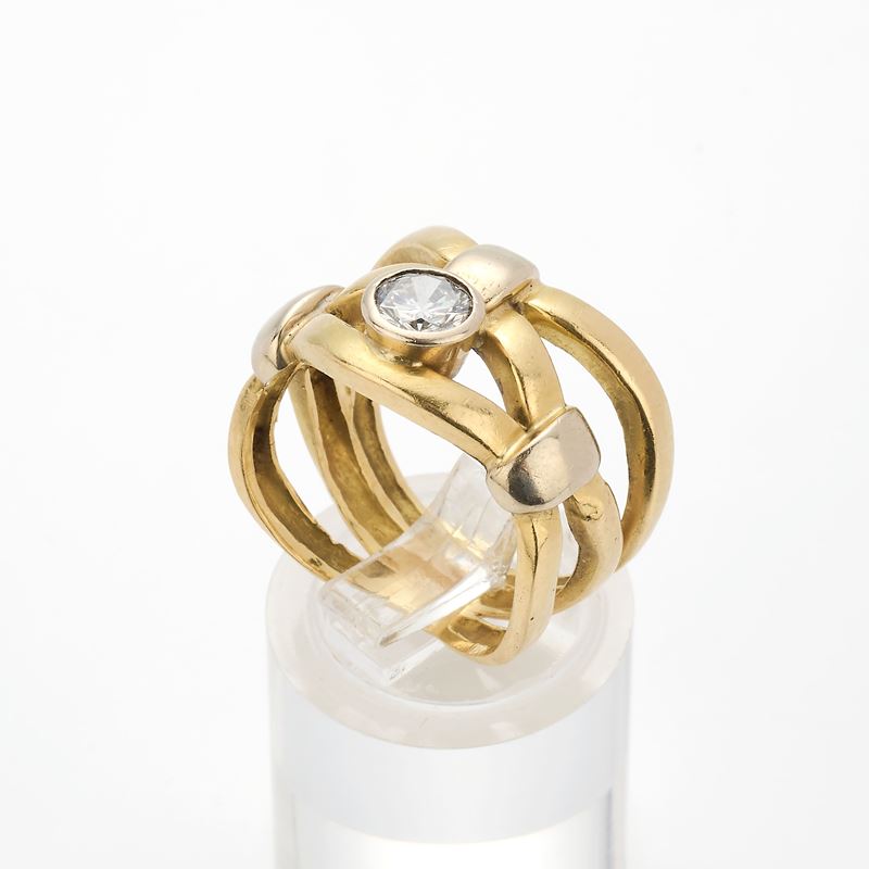Anello a maglia intrecciata con diamante