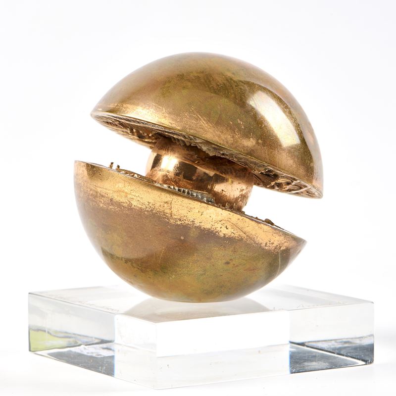 Rotante con sfera interna
