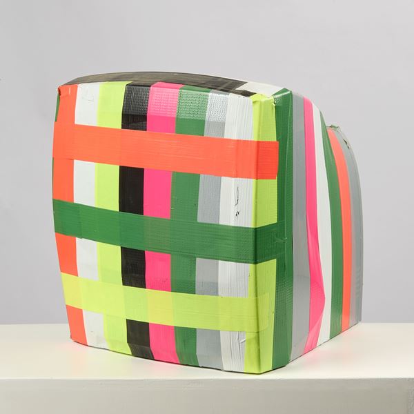 Giuseppe Chiari : Senza titolo  - Nastri colorati e televisore - Asta Arte Contemporanea - Casa d'aste Farsettiarte