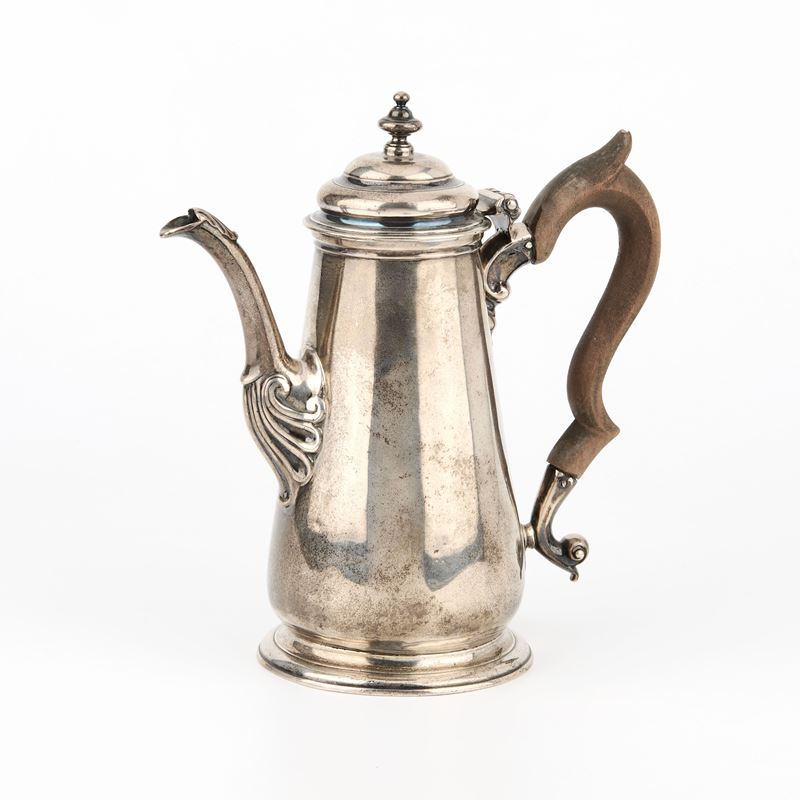 Manifattura inglese, Caffettiera in argento (Londra, 1822)
