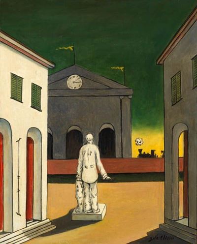 Piazza D'italia con Monumento di Uomo Politico